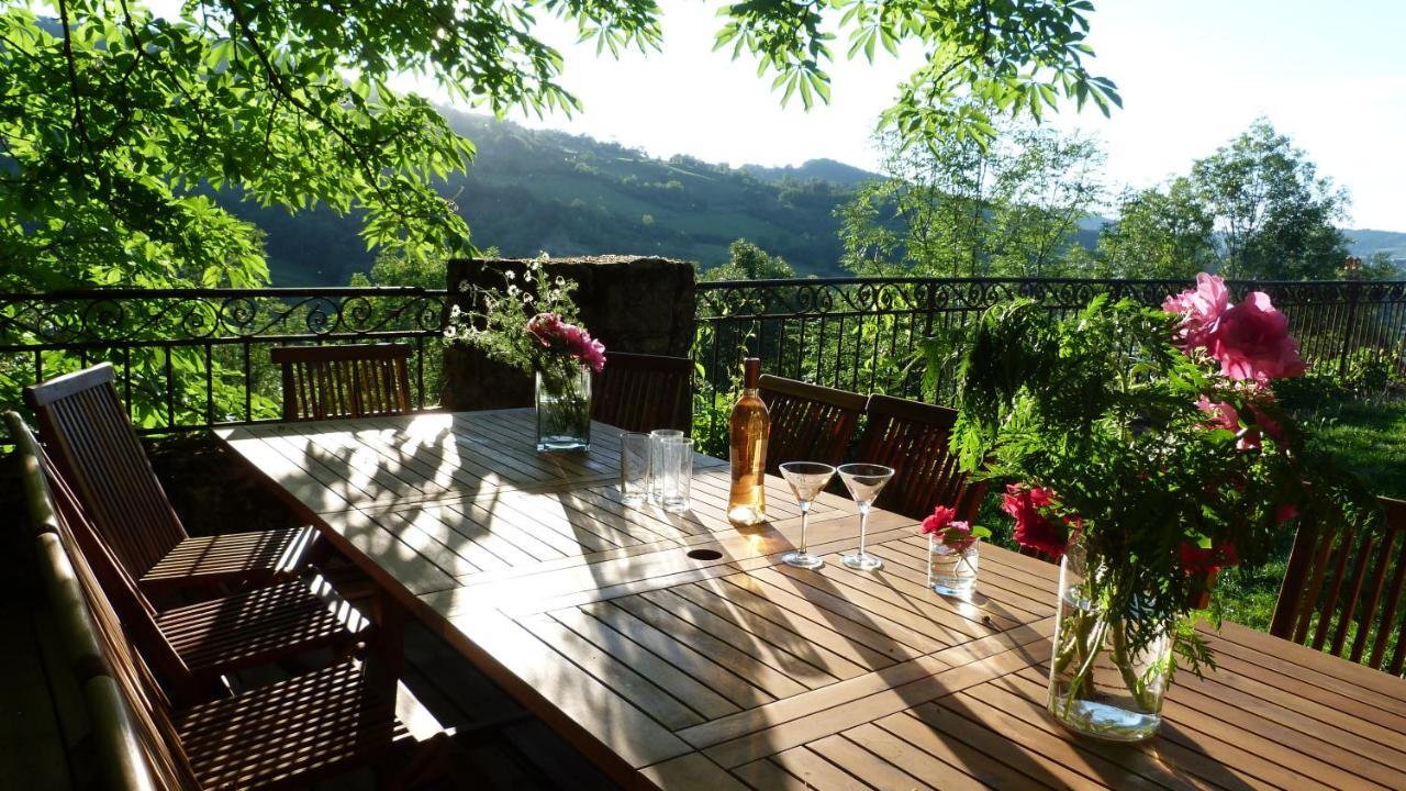 Maison De Famille Et D'Ami-E-S Valady ภายนอก รูปภาพ